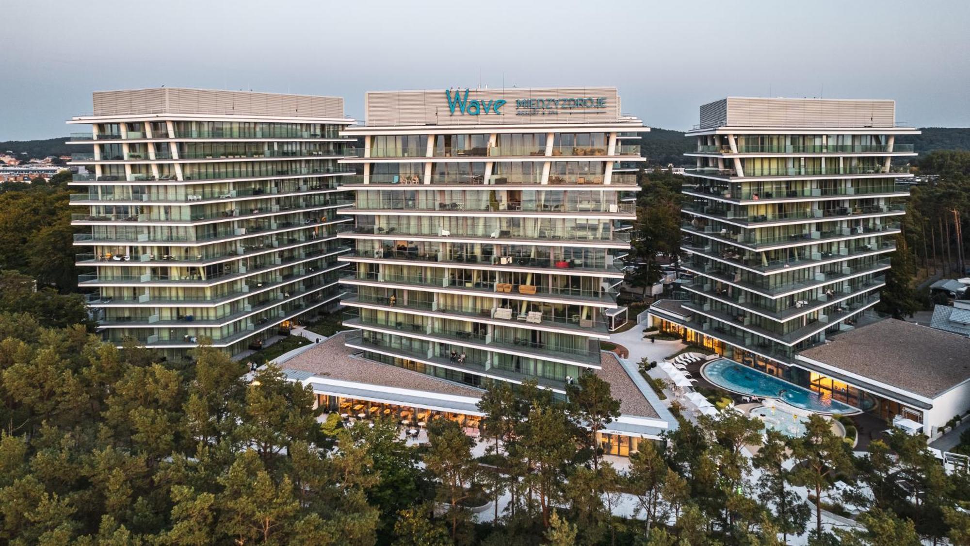 Prywatne Apartamenty Sun & Snow W Wave Z Basenem Miedzyzdroje Eksteriør bilde